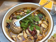 -蔼若春.传承云南菜(金碧公园店)