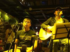 -在路上酒吧(大理古城店)