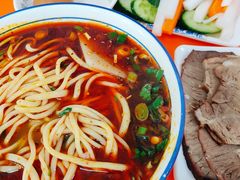 -陆元丰·兰州纯汤牛肉面(自强西路店)