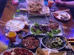 -路边边.炒菜烧烤.音乐餐厅(良乡长虹店)