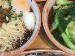 -陈家生煎(世茂双子塔店)
