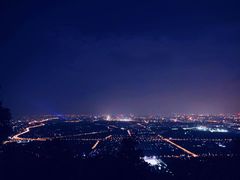 -鬼笑石后山停车场