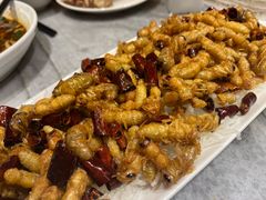 酥炸蜂蛹-蔼若春.传承三十年云南菜(金碧公园店)