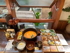 -银米·云南传统过桥米线(双廊黑金冠店)