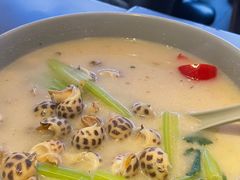 -大头虾越式风味餐厅(光明广场店)