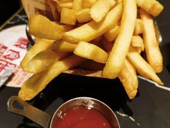 -DEEP·美式餐吧(五棵松华熙LIVE店)