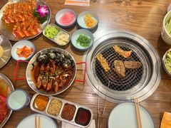 -明洞阿姨·韩式酱蟹烤肉·创意料理(三元桥店)