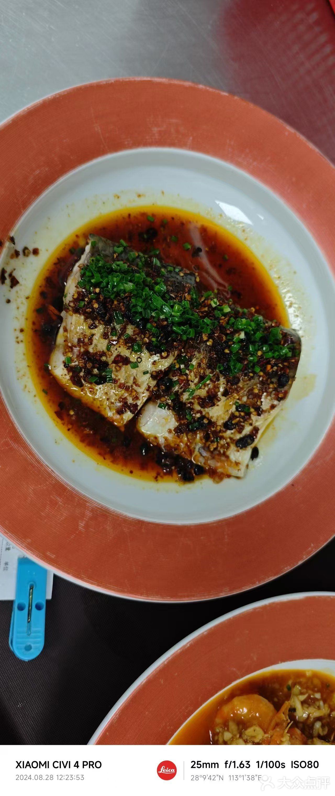 关于宴东家餐厅的传统爆腌鱼，以下是相关信息：