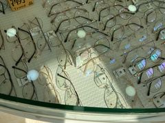 -罗创丹阳眼镜(童卫路店)