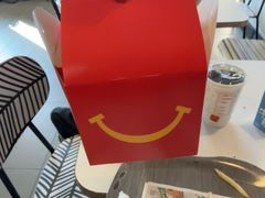 -麦当劳(杨林得来速店)