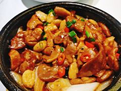 石锅秘制肥肠-徽镇小厨·经典徽菜(十里河店)