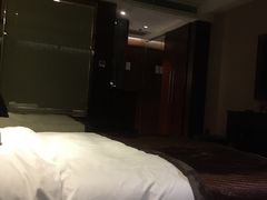 -长沙钦天·悦酒店(万家丽广场高桥北地铁站店)