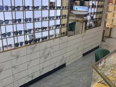 -世纪大明眼镜·蔡司战略授权店(汉街店)