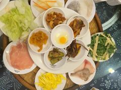 -桥香园云南过桥米线(金马碧鸡店)