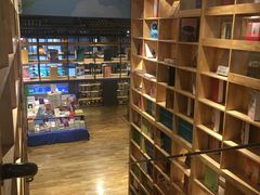 -新华书店(解放中路店)