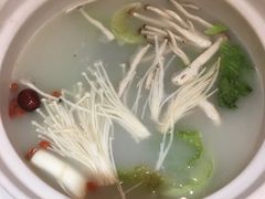 -泉福居酱骨头自助广场(南大街商业步行街店)