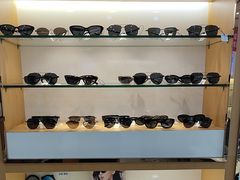 -光明眼镜·蔡司授权(徐泾店)