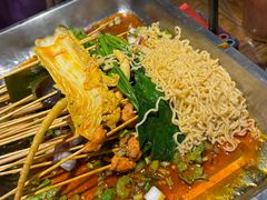 -钢管厂五区小郡肝串串香火锅(人民广场店)