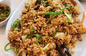 Black Pepper Beef Fried Rice with Meatballs