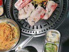 -马路牙子烧烤音乐酒馆(望京店)