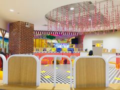 店内环境-百联临沂购物中心(临沂路店)