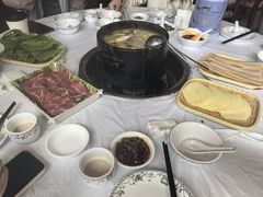 -鲁朗纳麦石锅鸡庄园