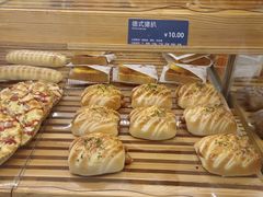 -面包新语(融创茂店)