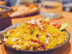 泰式菠萝海鲜炒饭-摩登有记·新派泰国菜(银钻广场店)