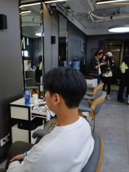 -藤野造型烫发染发