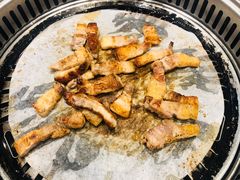 烤厚切黑香猪五花肉-烤路里·韩国品质自助烤肉(石路天虹4号店)