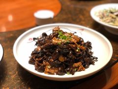 东北炒肉榛蘑-老江南春·中国龙菜(衡山路店)
