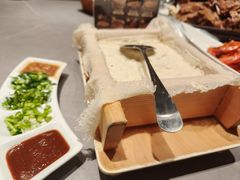 -东口码头·烧鸽子·鱼头泡饼·地方菜(金鹰悦城店)