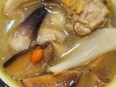 -菌之家·专业纯野生菌火锅·特色炒菌