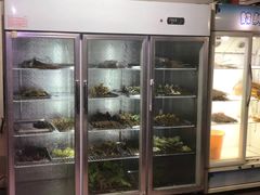 自助取餐区-学街秀兰麻辣烫