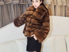 -肃宁华斯国际裘皮城