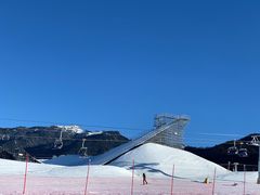-丝绸之路山地度假区滑雪场