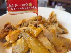 -头上红煨盐鸡·非遗院子餐厅