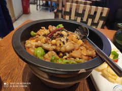 黑松露牛肝菌焖牛蛙-云海肴·汽锅鸡·云南菜(苏州中心店)
