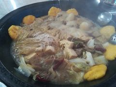 -粘豆包柴火铁锅炖