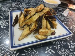 -八两八金·莱芜特色炒鸡(市南漳浦路店)