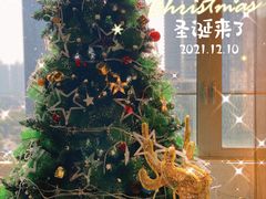 -天际餐厅(广州珠江新城假日酒店)