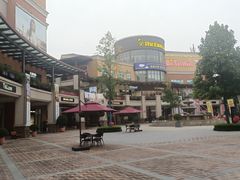 -王府井奥莱临潼小镇(临潼店)
