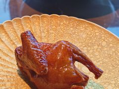 脆皮妙龄鸽-新荣记(BFC外滩金融中心店)