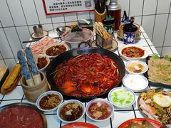 -巴卤社老火锅(财富店)