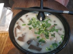 -鸭小妹鸭血粉丝(老门东店)