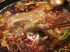 -三道苗苗鱼·美蛙黄辣丁(八里店)