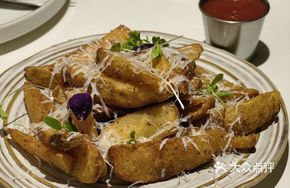 Cheese Golden Potato Wedges