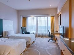 -上海虹桥西郊假日酒店