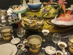 -半岛翡丽海鲜自助餐厅(观风亭店)