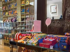 -VENCHI 闻绮(上海佛罗伦萨小镇店)